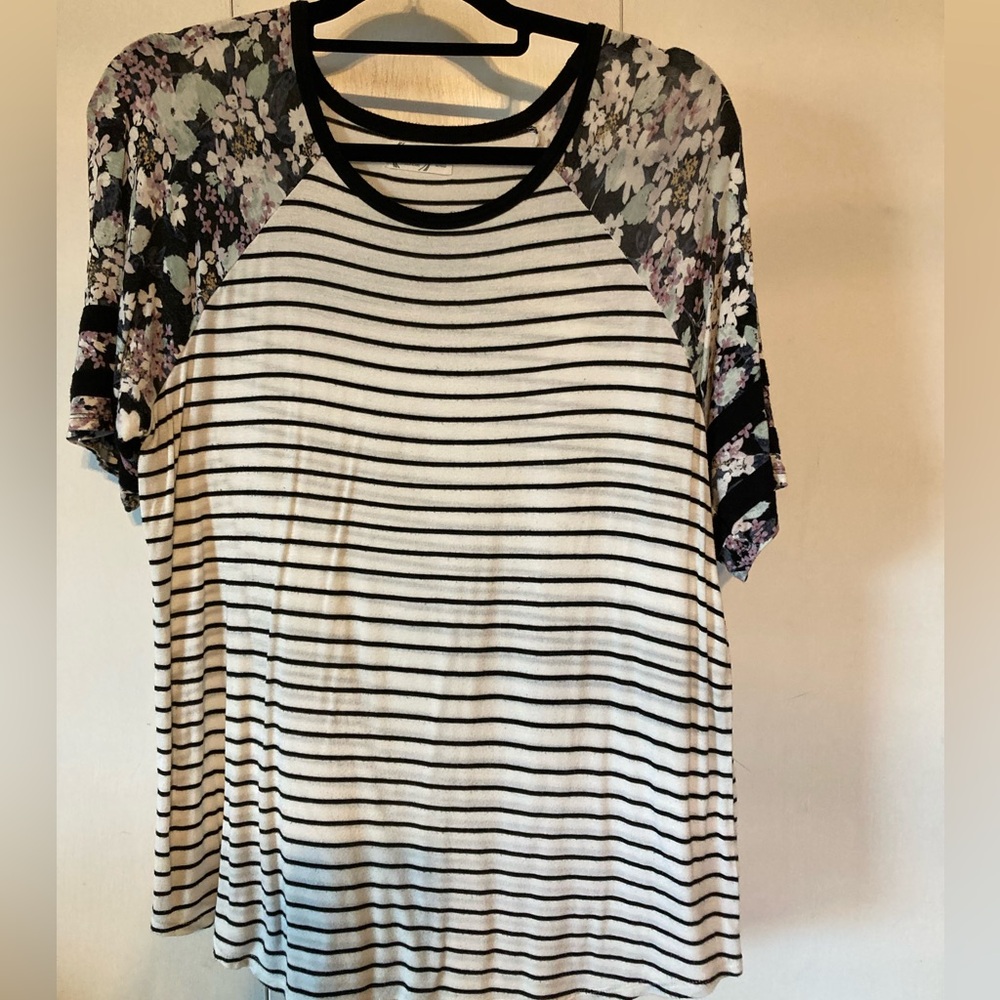 Striped, floral mix tee